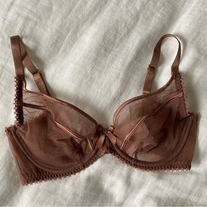 Cruz bra in Mocha. 34 DD